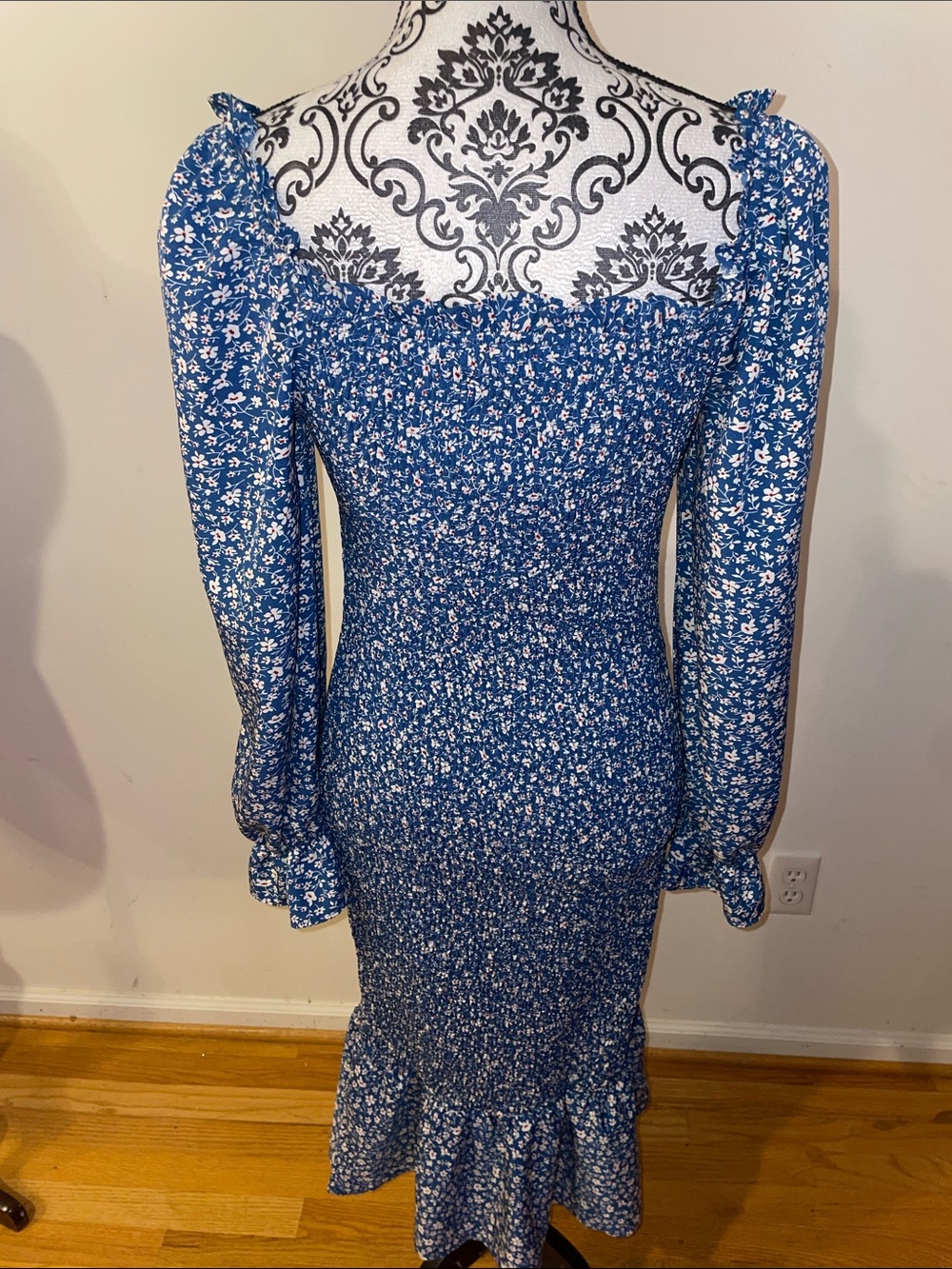PrettyGarden Blue Floral Smocked Maxi Mermaid Dress with Long Sleeves Size Large - Picture 8 of 16